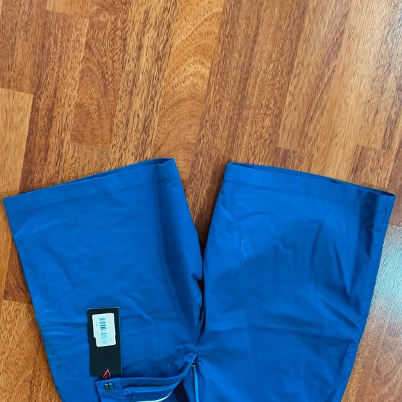 Victorinox short - Picture 3 of 3